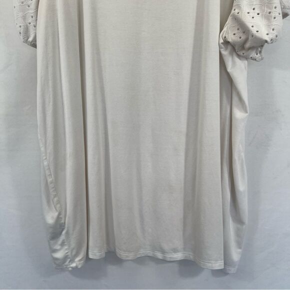 Torrid Eyelet Puff Sleeve Classic Fit Super Soft Scoop Neck Tee in White Size 3X - Picture 7 of 11